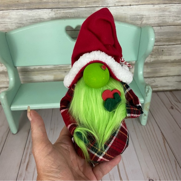 🚫SOLLD🚫 Grinch Gnome Handmade Plaid Flannel Festive Christmas Holiday Decor - Picture 10 of 11